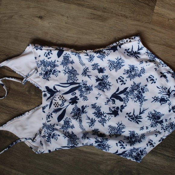 Blue and white one piece swimsuit M - Picture 2 of 3